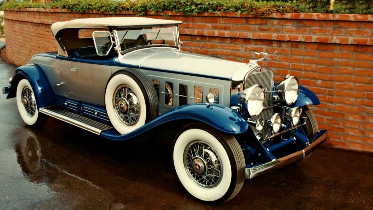 Click to Enlarge-Esc to Close myimgs/ArtDecoCars1910-36/1930 Cadillac V16 452 Roadster.jpg